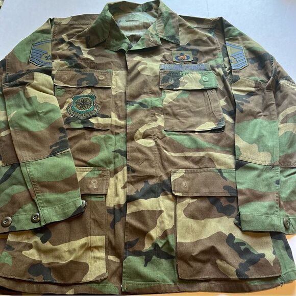 Men's Military Coat U.S. Air Force Woodland Camo Size Small Regular - Picture 4 of 11